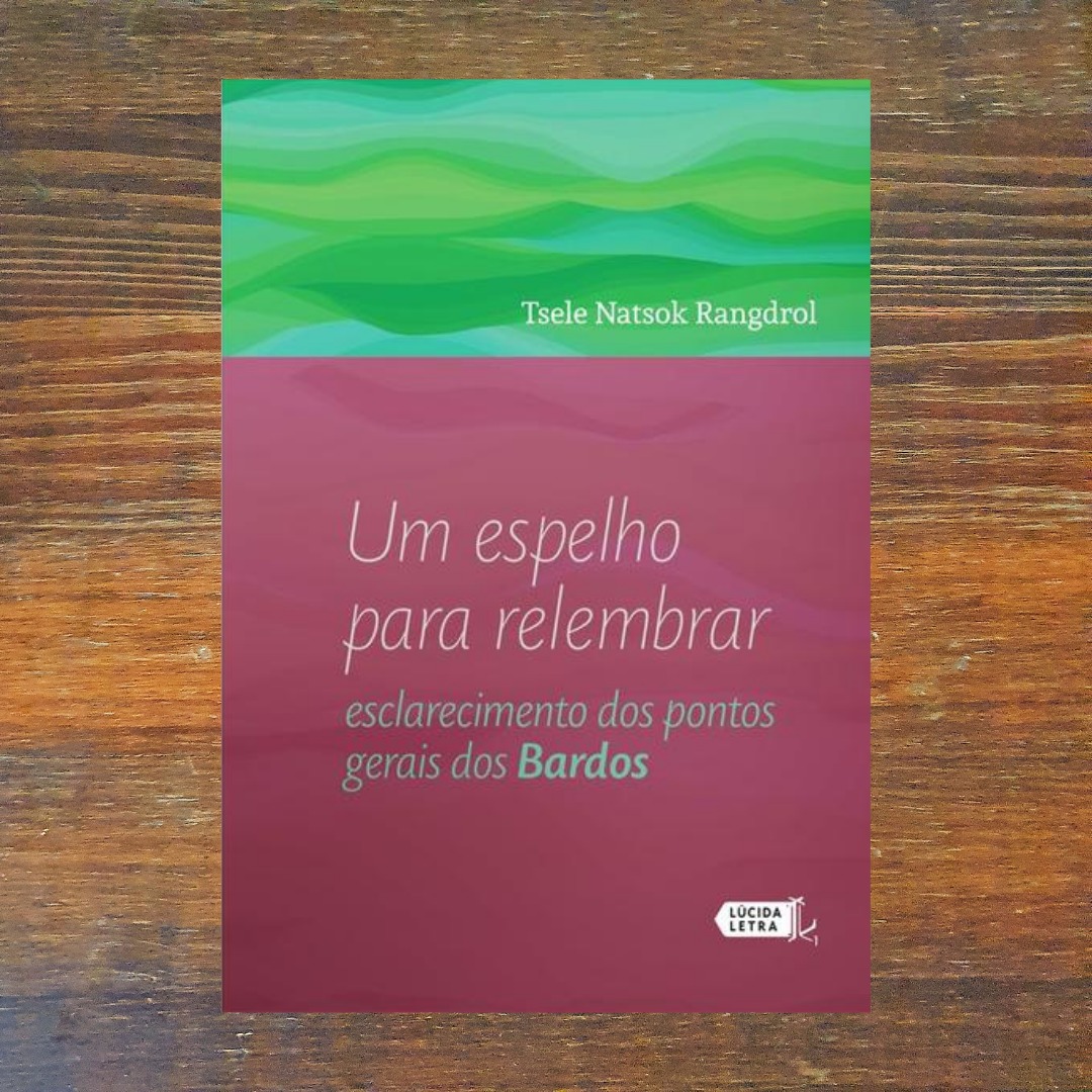 Um Espelho para Relembrar